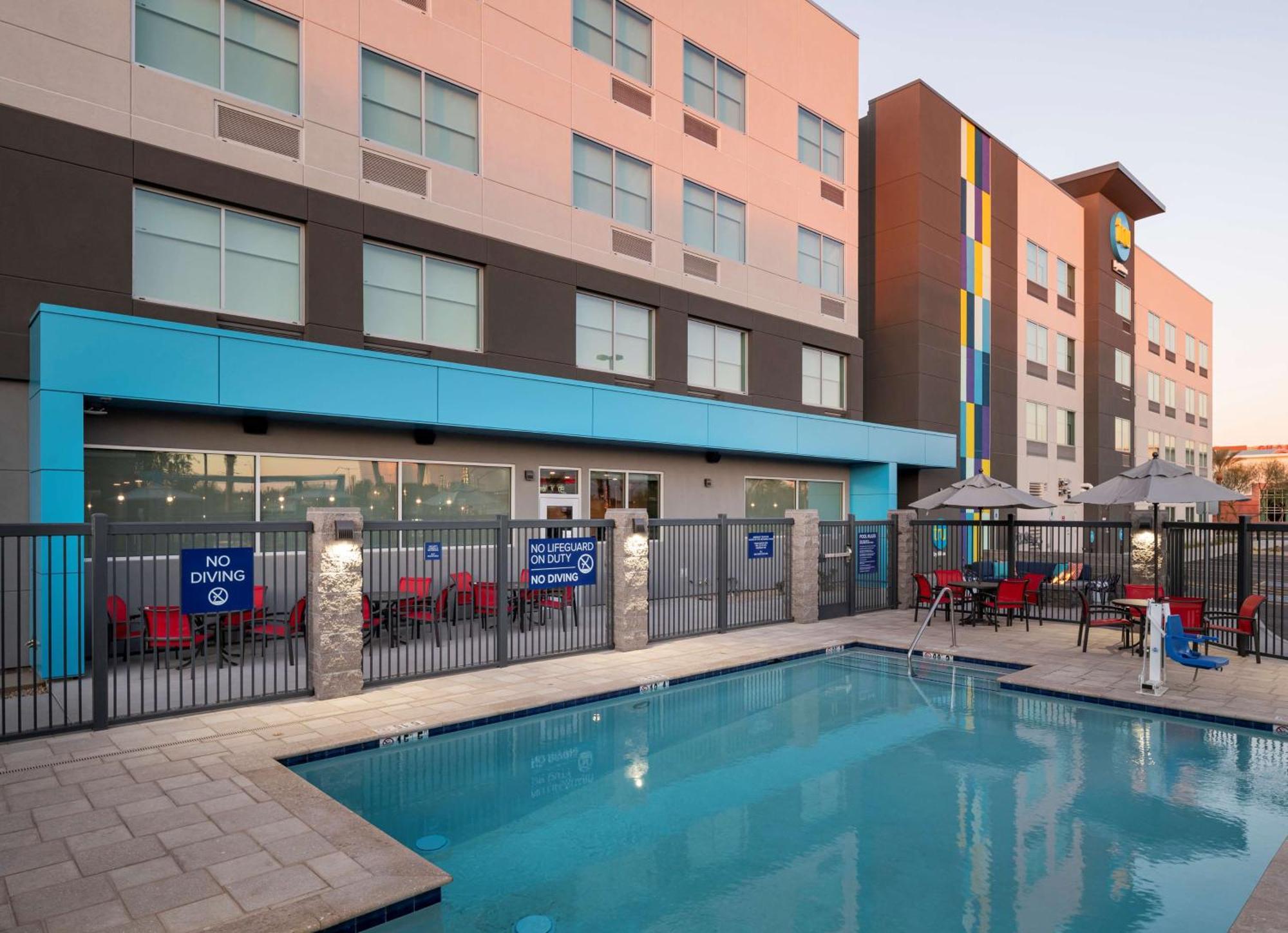Tru By Hilton Phoenix Glendale Westgate Kültér fotó
